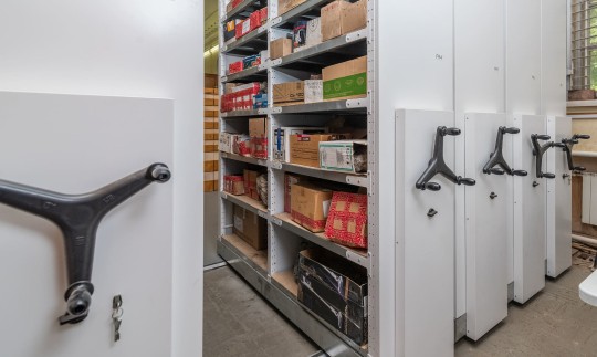 мобильные стеллажи для минералогической коллекции