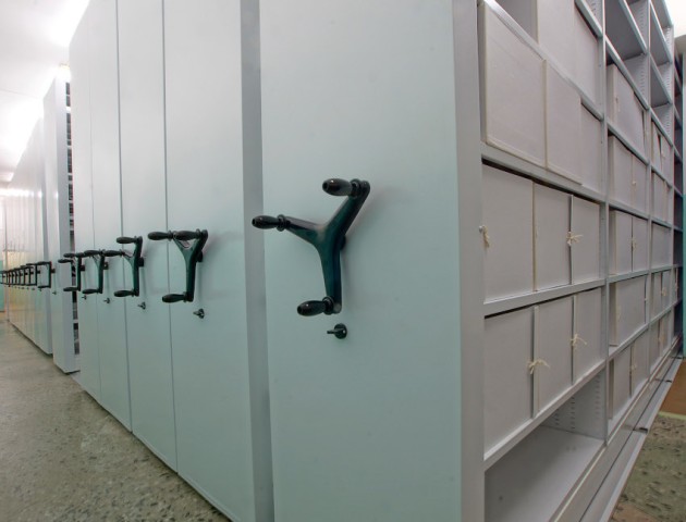 Передвижные стеллажи для архива