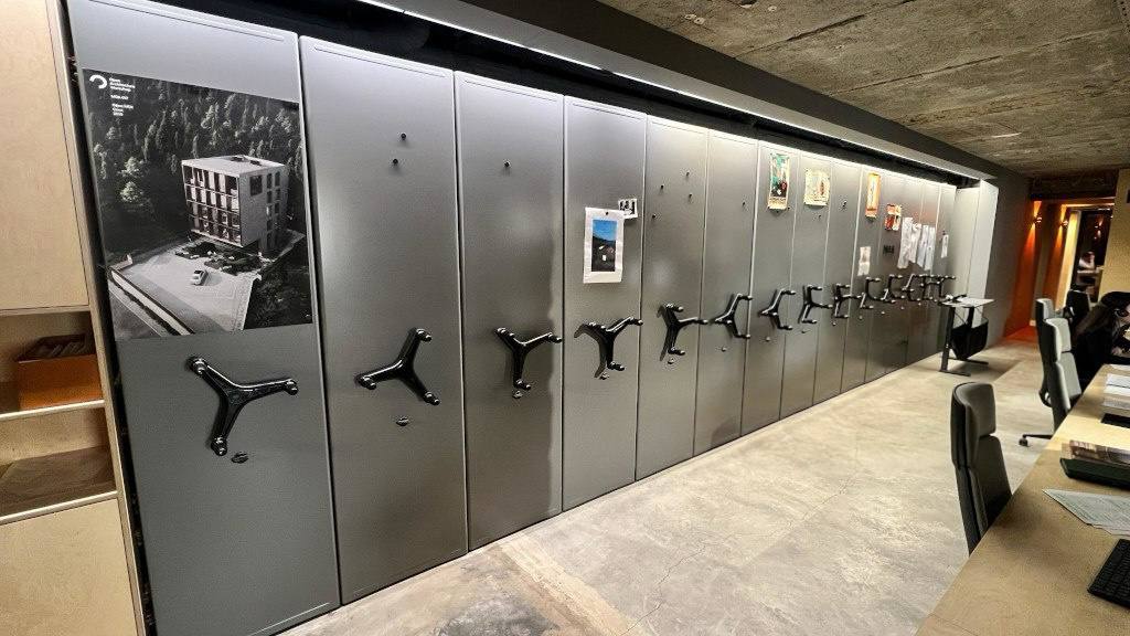 передвижные офисные стеллажи